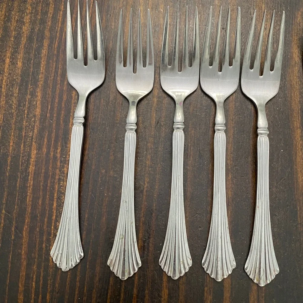 Rogers Stainless Korea Flatware Set 22pc Fluted Fan Handle Spoons Forks Lot